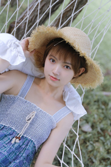 《年轻的女教师》